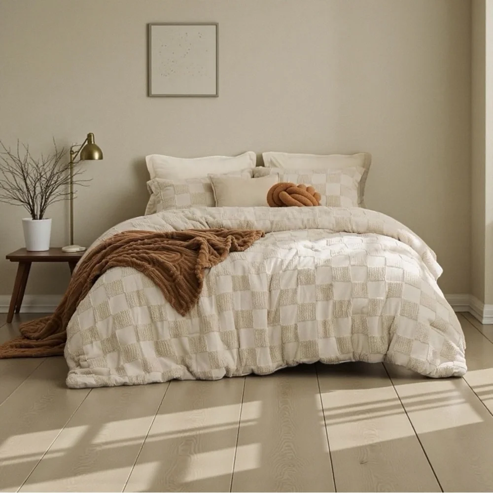 NEW West Elm Beige Checkered Tufted Queen / King Bedding Comforter & Sham Set